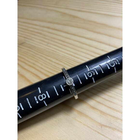 Silver Band Ring With Center Clear Gemstone & Accent Details - Picture 4 of 4